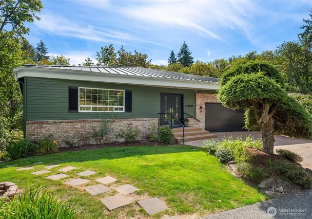 Photo 3 of Single family home for sale at 11730 134th Place NE, Redmond, WA 98052 | MLS# NWM2580539 | Listing updated on 2026-10-01