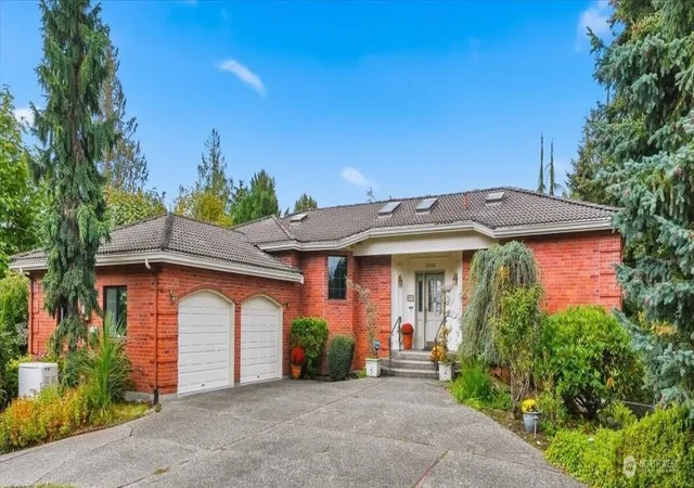 Photo 2 of Single family home for sale at 15508 72nd Avenue W, Edmonds, WA 98026 | MLS# NWM2580551 | Listing updated on 2026-10-02