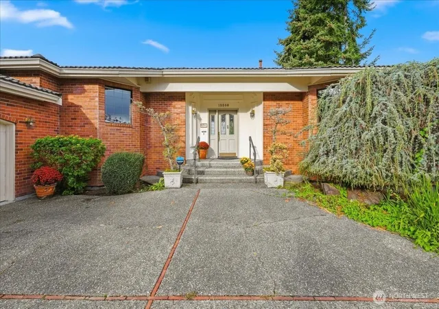 Photo 3 of Single family home for sale at 15508 72nd Avenue W, Edmonds, WA 98026 | MLS# NWM2580551 | Listing updated on 2026-10-02