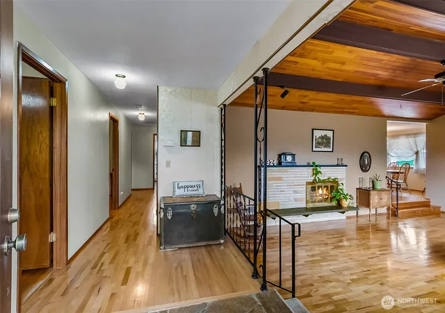 Photo 3 of Single family home for sale at 2924 91st Street SE, Everett, WA 98208 | MLS# NWM2580561 | Listing updated on 2026-09-21