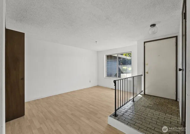 Photo 4 of Single family home for sale at 7515 97th Avenue SW, Lakewood, WA 98498 | MLS# NWM2580582 | Listing updated on 2026-09-25
