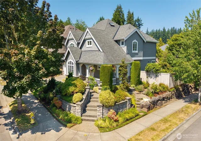 Photo 1 of Single family home for sale at 17518 Ne 119th Way, Redmond, WA 98052 | MLS# NWM2580596 | Listing updated on 2026-10-02