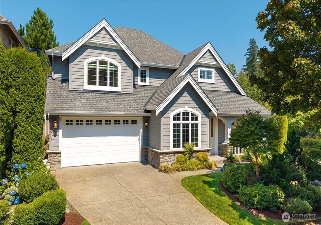 Photo 3 of Single family home for sale at 17518 Ne 119th Way, Redmond, WA 98052 | MLS# NWM2580596 | Listing updated on 2026-10-02