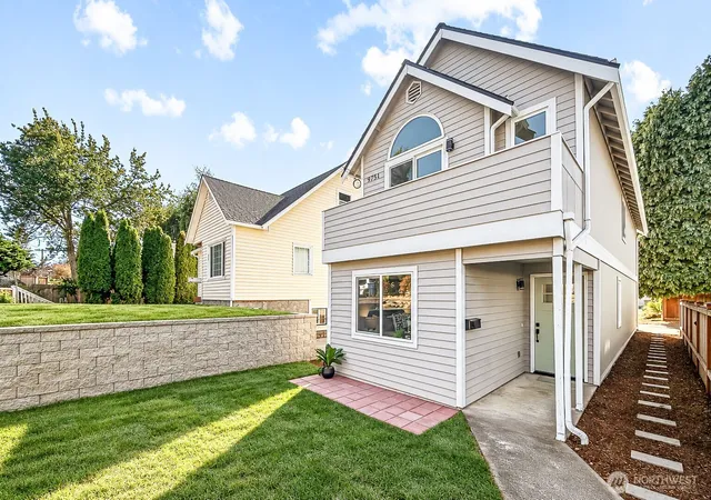 Photo 1 of Single family home for sale at 9751 Densmore Ave N, Seattle, WA 98103 | MLS# NWM2580600 | Listing updated on 2026-09-24