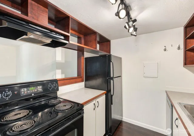 Photo 3 of Condo for sale at 14010 Juanita Dr NE #C6, Kirkland, WA 98034 | MLS# NWM2580607 | Listing updated on 2026-10-02