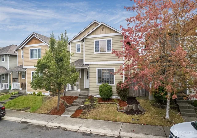Single family home for sale at 18311 96th Avenue E, Puyallup, WA 98375 | MLS# NWM2580626