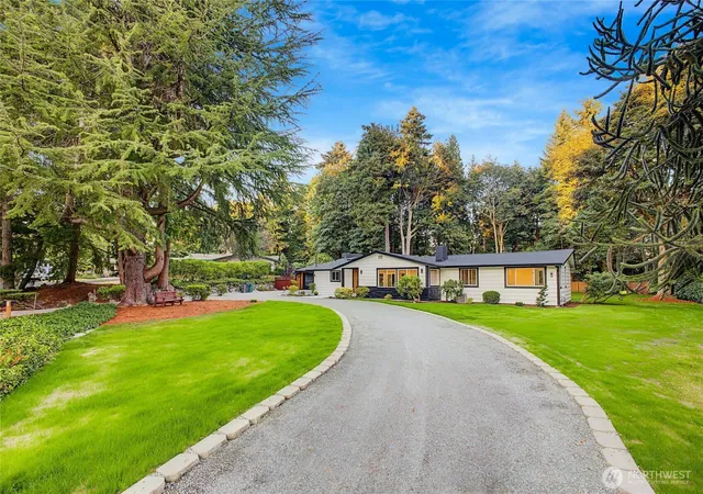 Photo 2 of Single family home for sale at 31222 22nd Avenue Sw, Federal Way, WA 98023 | MLS# NWM2580628 | Listing updated on 2026-09-26