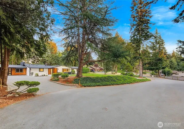 Photo 3 of Single family home for sale at 31222 22nd Avenue SW, Federal Way, WA 98023 | MLS# NWM2580628 | Listing updated on 2026-09-26