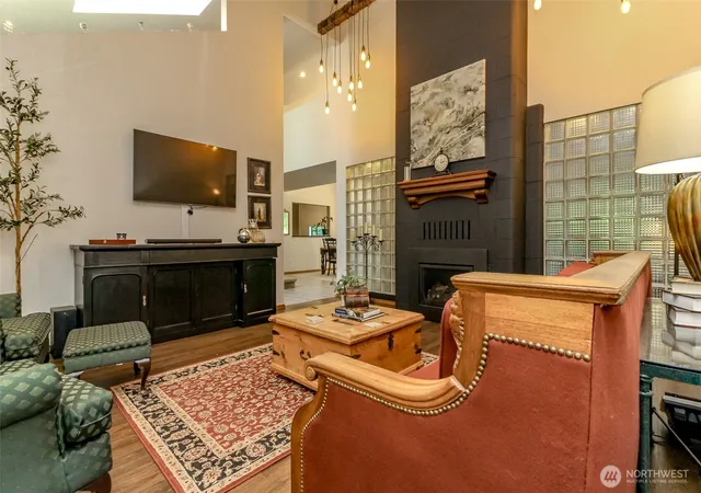 Photo 4 of Sale Pending at 5948 Glenmore Dr SE, Olympia, WA 98501 | MLS# NWM2580654 | Listing updated on 2026-09-25