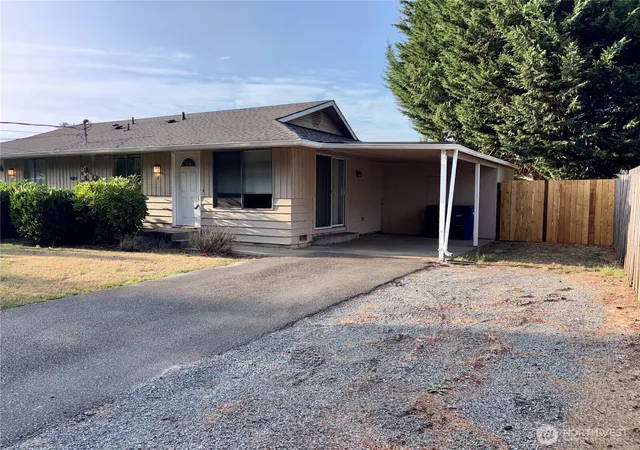 Condo for sale at 5005 88th Street NE #D, Marysville, WA 98270 | MLS# NWM2580666