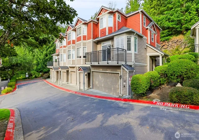 Photo 1 of Townhouse for sale at 2840 139th Avenue Se #30, Bellevue, WA 98005 | MLS# NWM2580668 | Listing updated on 2026-10-02