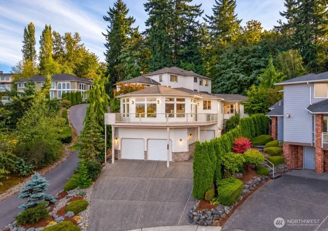 Photo 1 of Single family home for sale at 1816 England Ave, Everett, WA 98203 | MLS# NWM2580679 | Listing updated on 2026-10-02