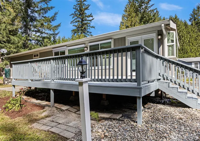 Photo 2 of Manufactured home for sale at 17410 87th Avenue Se #31, Snohomish, WA 98296 | MLS# NWM2580686 | Listing updated on 2026-09-23