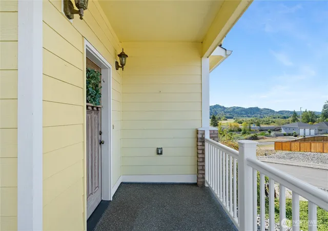 Photo 3 of Single family home for sale at 190 Hemlock St, Montesano, WA 98563 | MLS# NWM2580697 | Listing updated on 2026-09-20