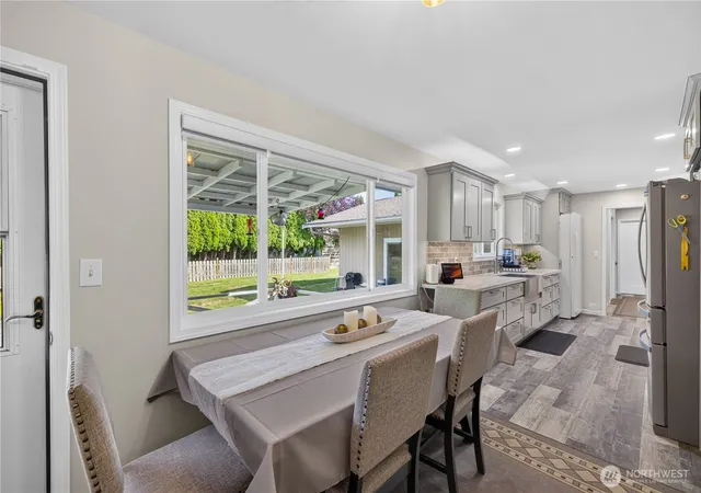 Photo 4 of Single family home for sale at 15495 Cottonwood Ln, Mount Vernon, WA 98273 | MLS# NWM2580698 | Listing updated on 2026-09-28