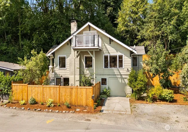 Photo 2 of Single family home for sale at 10015 68th Avenue S, Seattle, WA 98178 | MLS# NWM2580708 | Listing updated on 2026-09-23