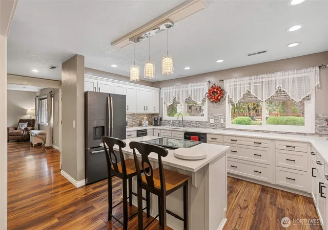 Photo 3 of Single family home for sale at 2617 Eureka Ave, Centralia, WA 98531 | MLS# NWM2580709 | Listing updated on 2026-09-25