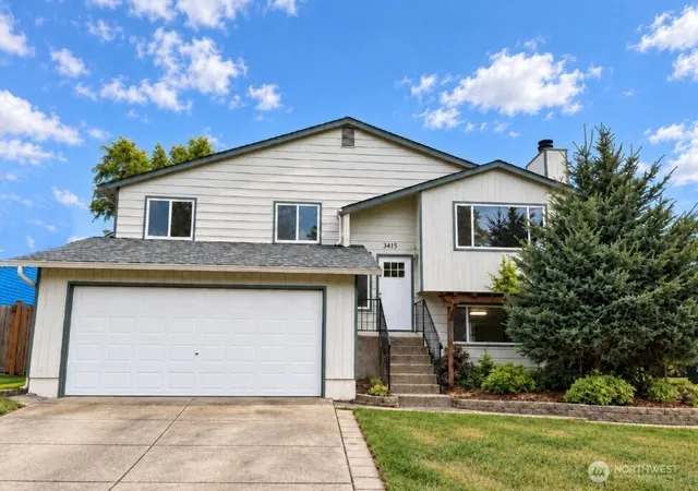 Single family home for sale at 3415 158th Street SW, Lynnwood, WA 98087 | MLS# NWM2580714
