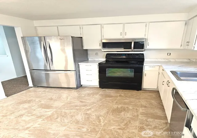 Photo 3 of Single family home for sale at 3415 158th Street Sw, Lynnwood, WA 98087 | MLS# NWM2580714 | Listing updated on 2026-09-29