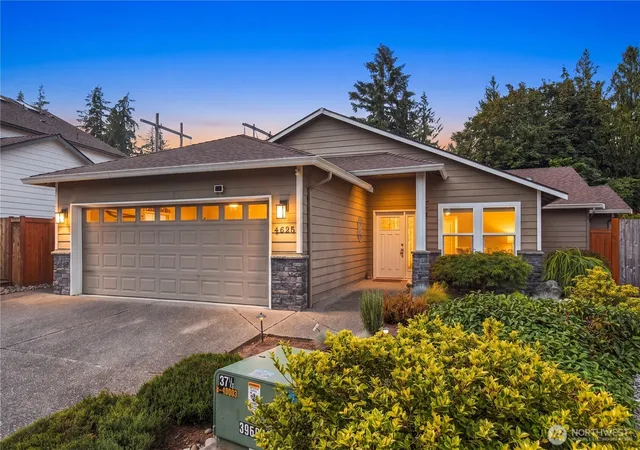 Photo 1 of Single family home for sale at 4625 138th Street Se, Snohomish, WA 98296 | MLS# NWM2580727 | Listing updated on 2026-10-01