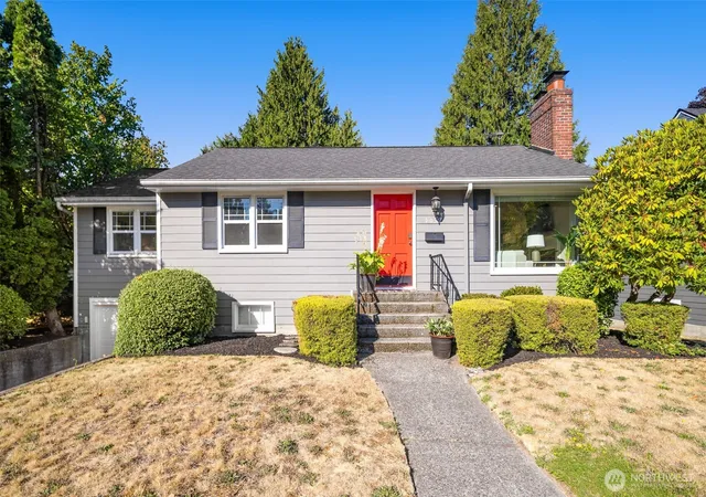 Photo 1 of Single family home for sale at 8039 40th Avenue Ne, Seattle, WA 98115 | MLS# NWM2580735 | Listing updated on 2026-10-06