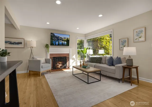 Photo 3 of Single family home for sale at 8039 40th Avenue Ne, Seattle, WA 98115 | MLS# NWM2580735 | Listing updated on 2026-10-06