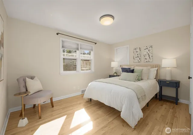 Photo 4 of Single family home for sale at 8039 40th Avenue NE, Seattle, WA 98115 | MLS# NWM2580735 | Listing updated on 2026-10-06