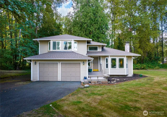 Photo 2 of Single family home for sale at 17009 Mount Forest Blvd, Monroe, WA 98272 | MLS# NWM2580736 | Listing updated on 2026-10-03