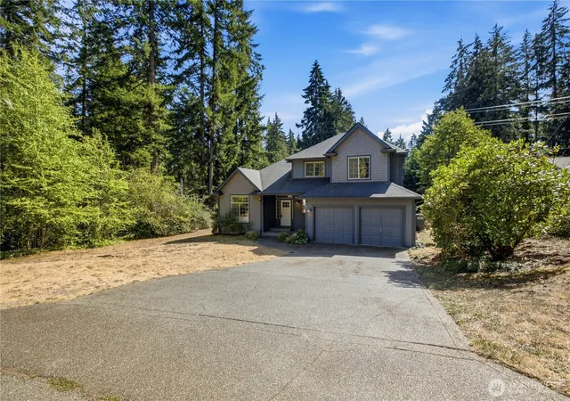 Photo 3 of Single family home for sale at 4004 70th Avenue Nw, Gig Harbor, WA 98335 | MLS# NWM2580772 | Listing updated on 2026-10-01
