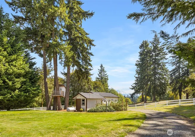 Photo 4 of Sale Pending at 30230 152nd Avenue SE, Kent, WA 98042 | MLS# NWM2580774 | Listing updated on 2026-09-27