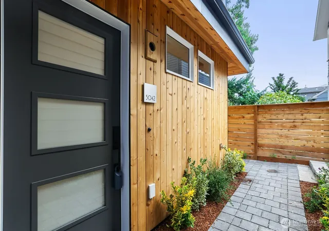 Photo 2 of Condo for sale at 5042 35th Avenue Ne, Seattle, WA 98105 | MLS# NWM2580790 | Listing updated on 2026-10-01