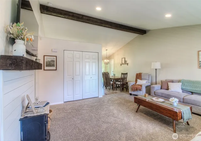 Photo 3 of Sale Pending at 500 S Perry Ct, Kennewick, WA 99336 | MLS# NWM2580793 | Listing updated on 2026-09-21