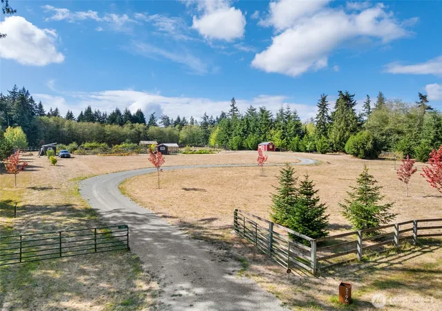 Photo 2 of Sale Pending at 5196 Foxglove Ln, Langley, WA 98260 | MLS# NWM2580797 | Listing updated on 2026-09-29