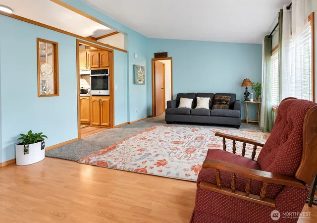 Photo 4 of Manufactured home for sale at 720 190th Street E, Spanaway, WA 98387 | MLS# NWM2580803 | Listing updated on 2026-09-24