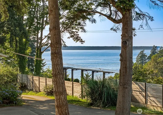Photo 2 of Single family home for sale at 25657 Marine View Dr S, Des Moines, WA 98198 | MLS# NWM2580805 | Listing updated on 2026-10-01