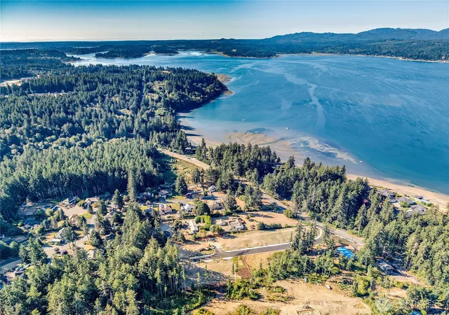 Photo 1 of Single family home for sale at 6 Windham Ln, Bremerton, WA 98311 | MLS# NWM2580832 | Listing updated on 2026-09-28
