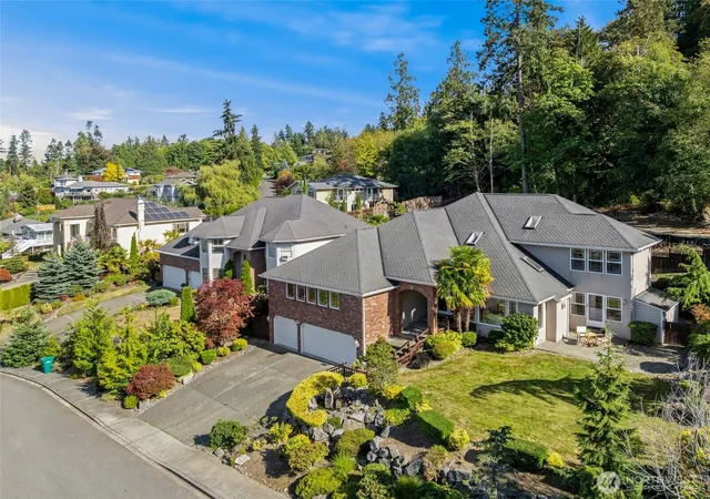 Photo 4 of Single family home for sale at 1447 Scurlock Ln, Mukilteo, WA 98275 | MLS# NWM2580836 | Listing updated on 2026-09-25