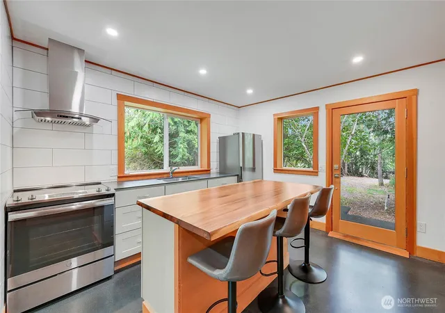 Photo 4 of Single family home for sale at 1697 E Marrowstone, Nordland, WA 98358 | MLS# NWM2580897 | Listing updated on 2026-10-01