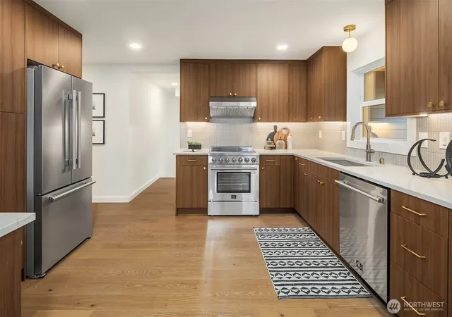 Photo 4 of Single family home for sale at 4331 NE 57th Street, Seattle, WA 98105 | MLS# NWM2580907 | Listing updated on 2026-09-30