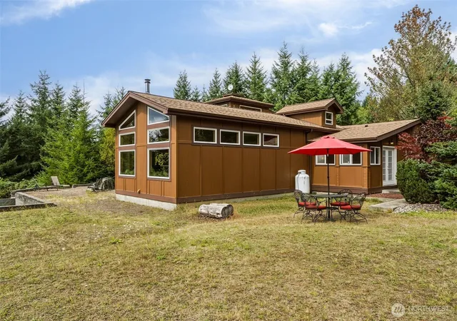 Photo 3 of Single family home for sale at 156 Peppermill Rd, Kelso, WA 98626 | MLS# NWM2580913 | Listing updated on 2026-09-29