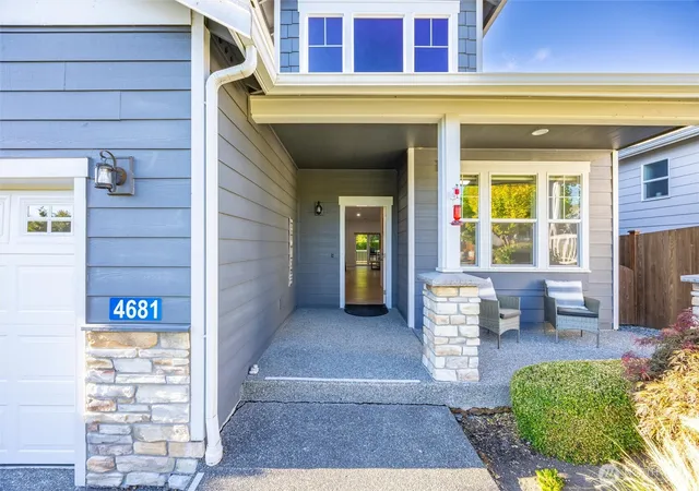 Photo 3 of Single family home for sale at 4681 Sierra St, Mount Vernon, WA 98274 | MLS# NWM2580914 | Listing updated on 2026-09-30