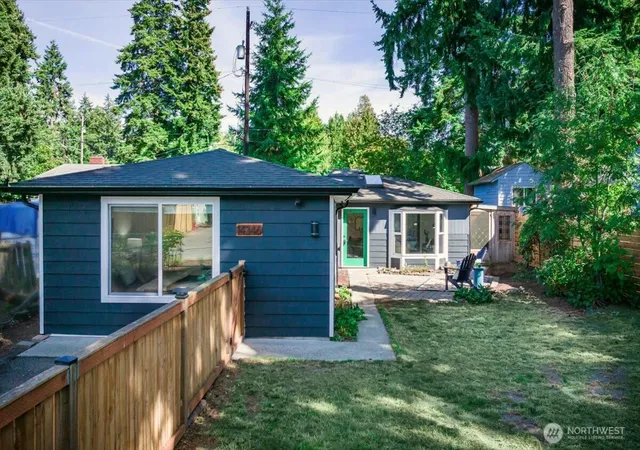 Photo 1 of Single family home for sale at 14346 Interlake Ave N, Seattle, WA 98133 | MLS# NWM2580924 | Listing updated on 2026-09-25
