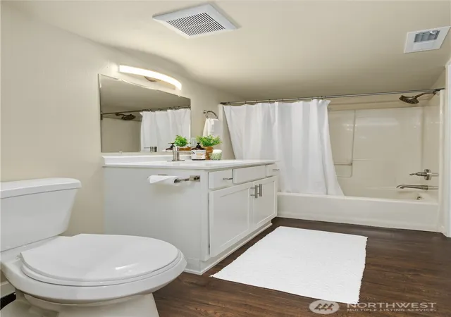 Photo 4 of Single family home for sale at 372 Sudden Valley Dr, Bellingham, WA 98229 | MLS# NWM2580946 | Listing updated on 2026-10-01