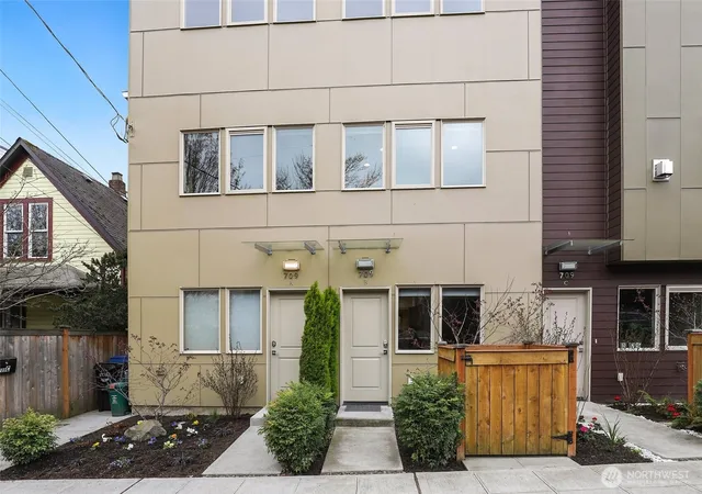 Photo 1 of Townhouse for sale at 709 15th Avenue #B, Seattle, WA 98122 | MLS# NWM2580953 | Listing updated on 2026-09-17