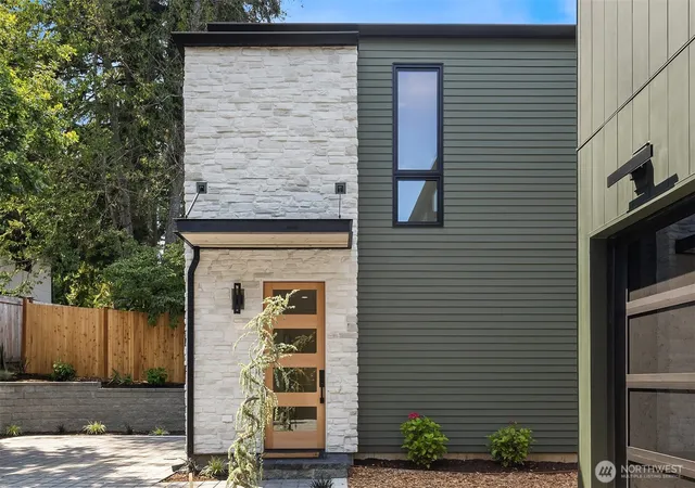 Photo 2 of Sale Pending at 1845 4th Street, Kirkland, WA 98033 | MLS# NWM2580956 | Listing updated on 2026-09-26