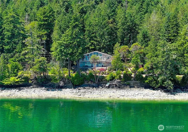 Photo 3 of Single family home for sale at 400 Seal Rock Rd, Brinnon, WA 98320 | MLS# NWM2580970 | Listing updated on 2026-09-25