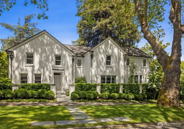 Photo 1 of Mansion for sale at 3702 E Prospect St, Seattle, WA 98112 | MLS# NWM2580990 | Listing updated on 2026-10-01