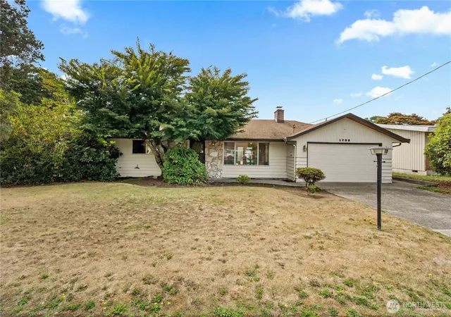 Photo 2 of Sale Pending at 1702 4th Street Ne, Auburn, WA 98002 | MLS# NWM2581019 | Listing updated on 2026-09-19