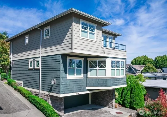 Photo 1 of Single family home for sale at 518 Prospect St, Seattle, WA 98109 | MLS# NWM2581021 | Listing updated on 2026-09-26