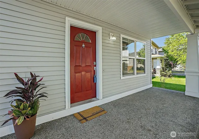 Photo 3 of Single family home for sale at 9518 186th Street Ct E, Puyallup, WA 98375 | MLS# NWM2581027 | Listing updated on 2026-10-01